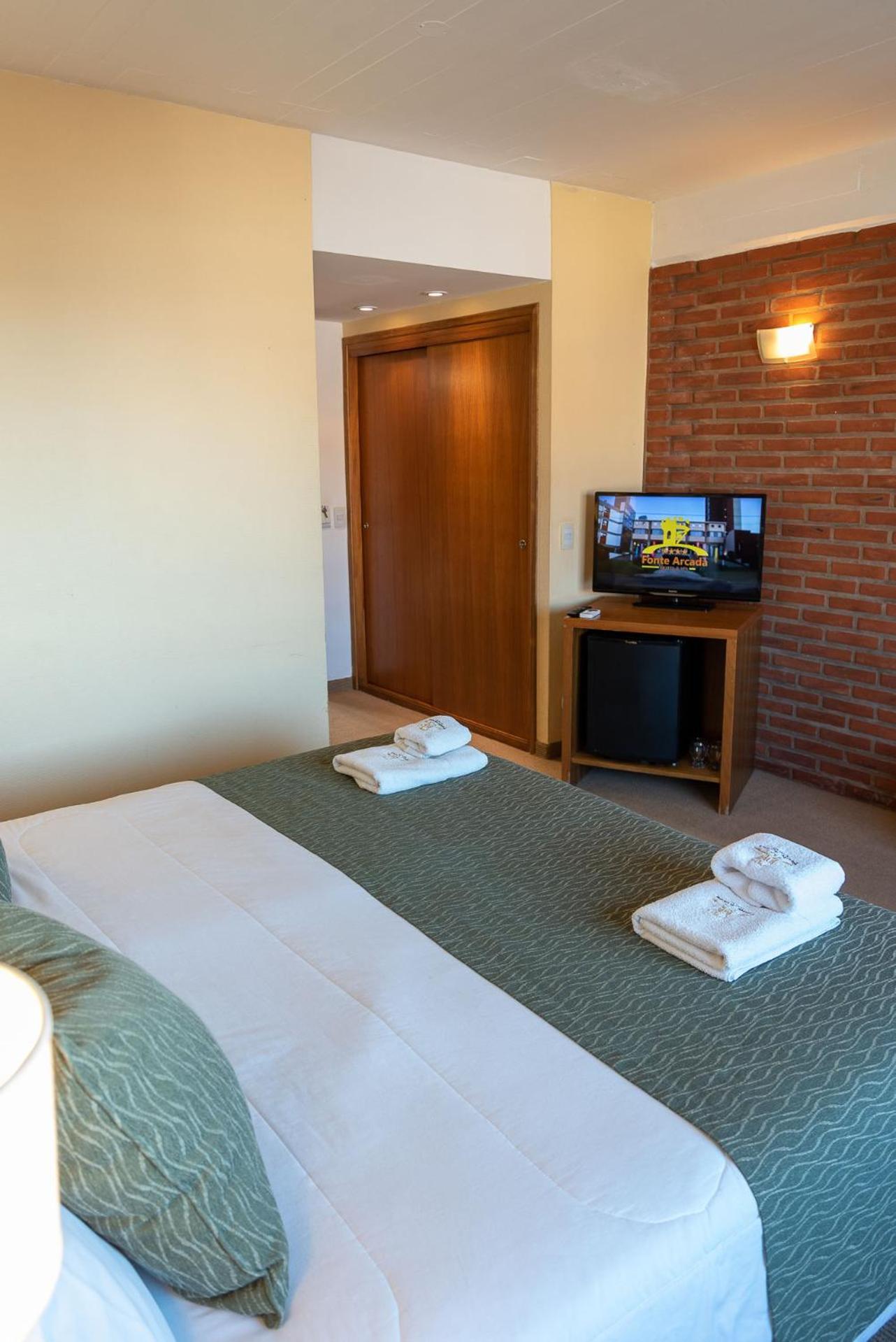 Fonte Arcada Hotel Villa Gesell Room photo