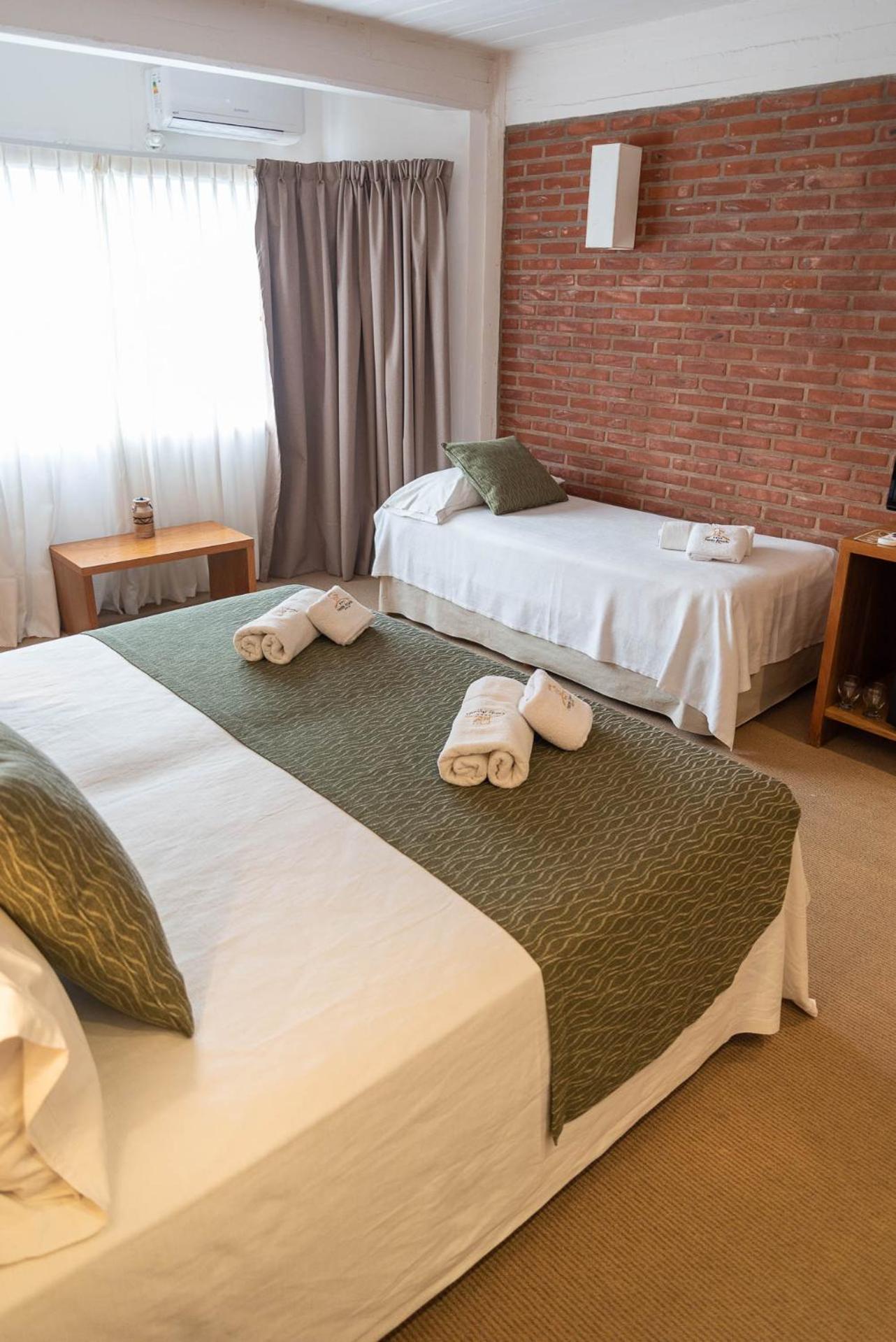 Fonte Arcada Hotel Villa Gesell Room photo