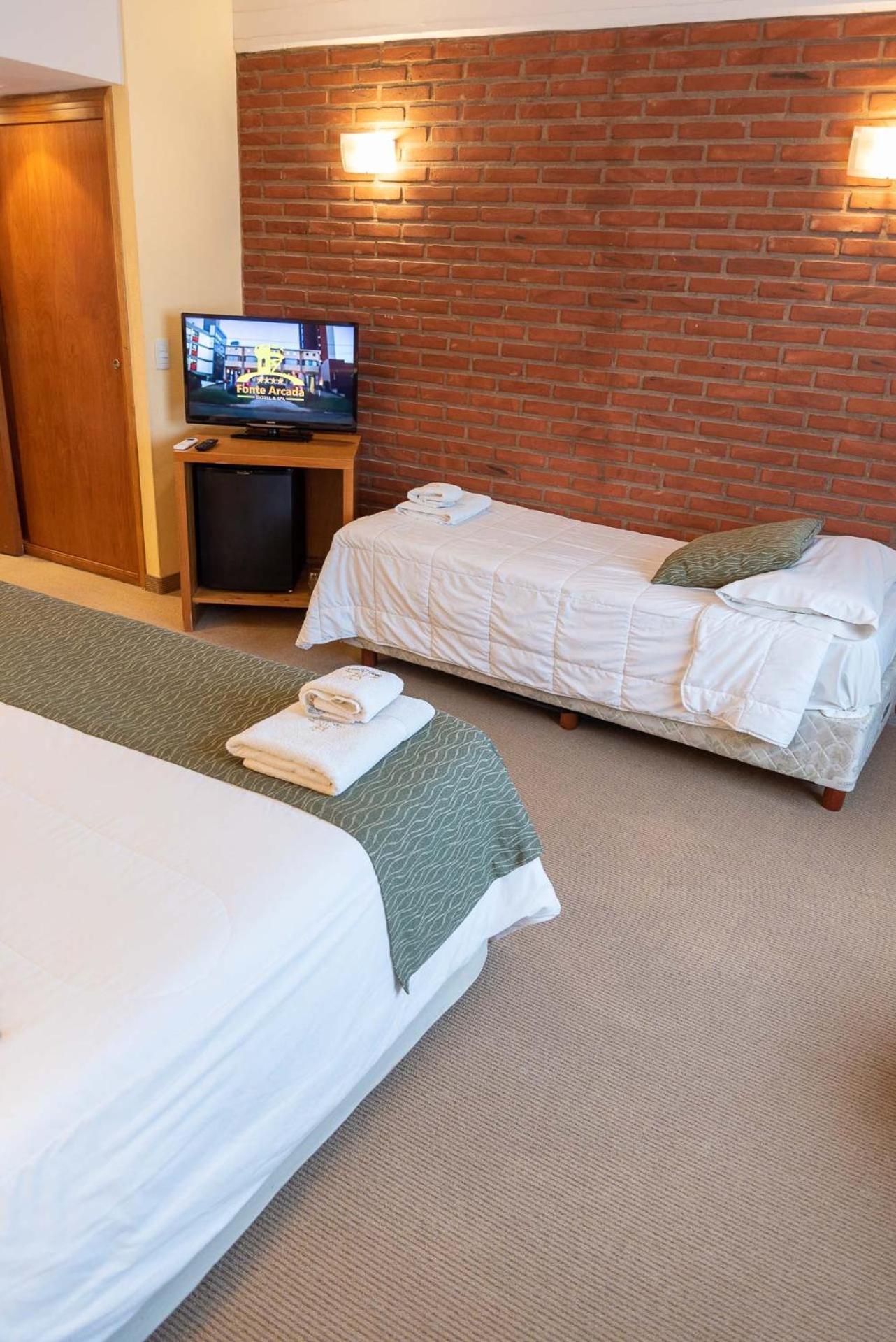 Fonte Arcada Hotel Villa Gesell Room photo